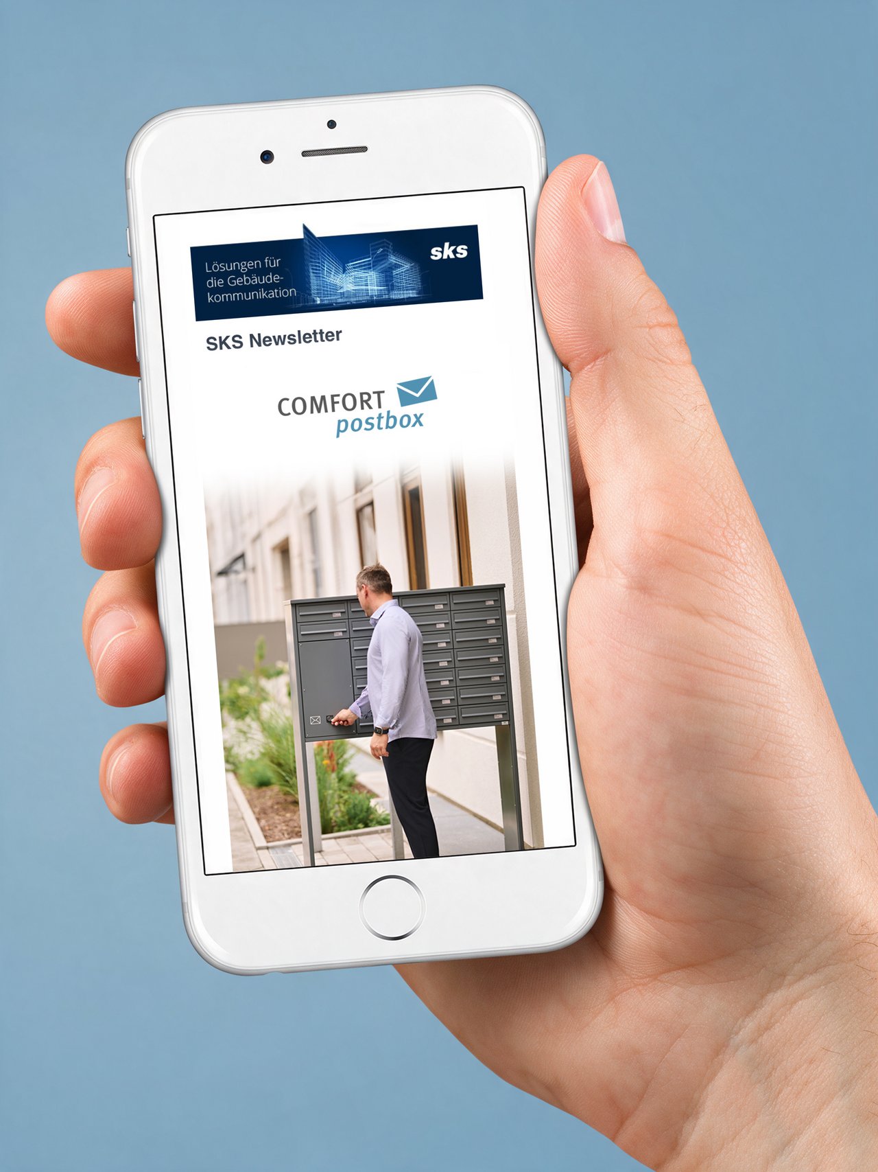 SKS Newsletter auf weißem Smartphone geöffnet 